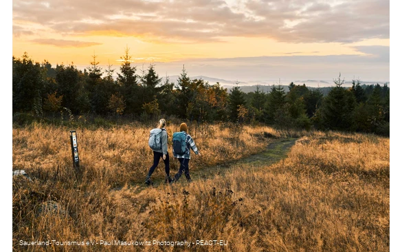 Wanderer Kahler Asten Sonnenaufgang