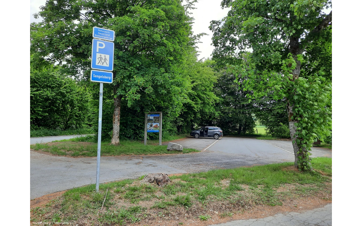 Wanderparkplatz unweit des Berleburger Schlosses