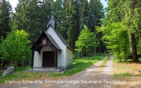Kolhagen Kapelle oberhalb von Berghausen
