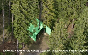 Skulptur: Die Grünstation Skulptur: Die Grünstation