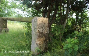 Op me Krüze - alter Meilenstein