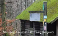 Ein vielfältiges Wanderwegenetz führt hier vorbei
