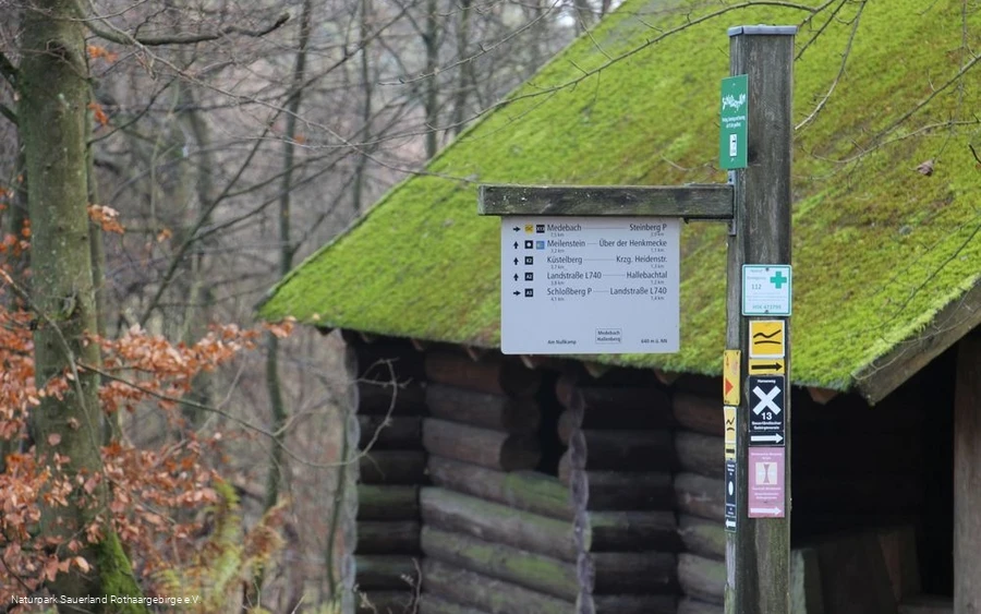 Ein vielfältiges Wanderwegenetz führt hier vorbei