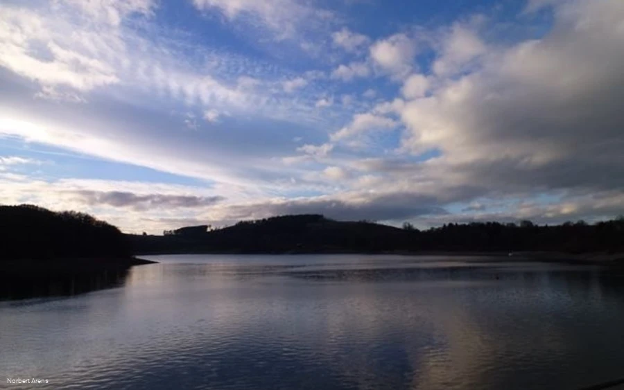 Dämmerung am Hennesee
