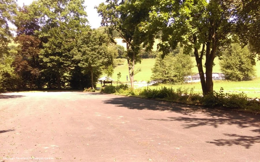 Impressionen des Wanderparkplatzes Ostfeld