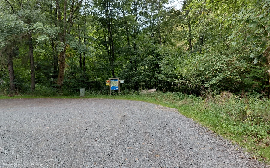 Weifetal_Parkfläche.jpg