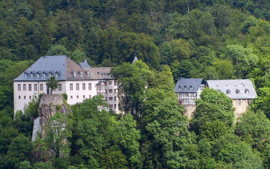 35_H_Burg_Bilstein_Rosenberg-Haupt A.Klein.jpg