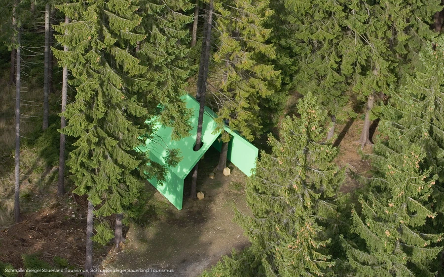 Skulptur: Die Grünstation