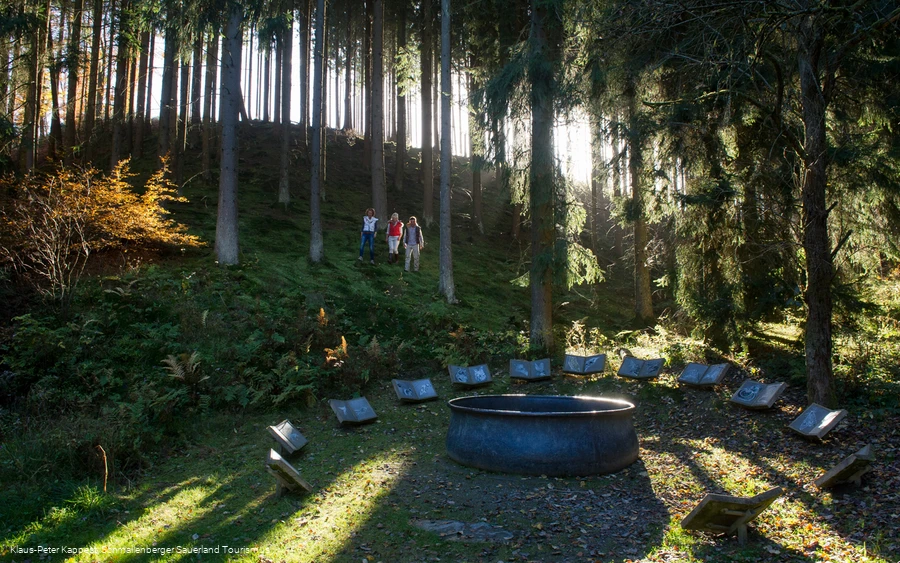 Skulptur: Der Hexenplatz