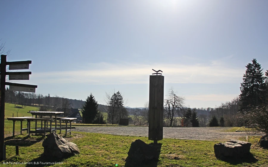 Wanderparkplatz Kühhude mit Sitzgelegenheit