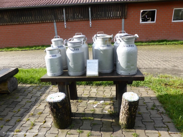 Unterwegs auf den Milchstationen in Medebach-Referinghausen