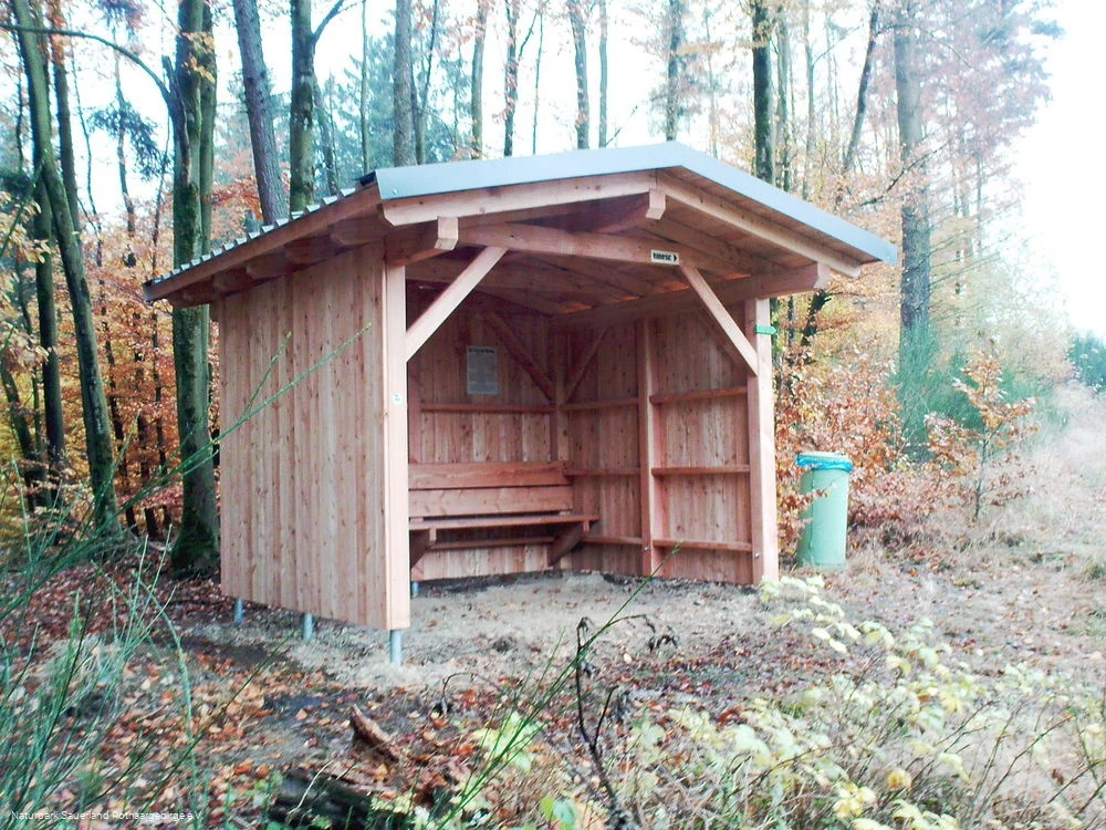 Schutz zu jeder Jahreszeit: die Schutzhütte Kauken Schutz zu jeder Jahreszeit: die Schutzhütte Kauken